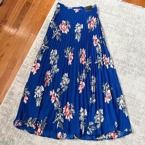Brand new banana republic maxi skirt